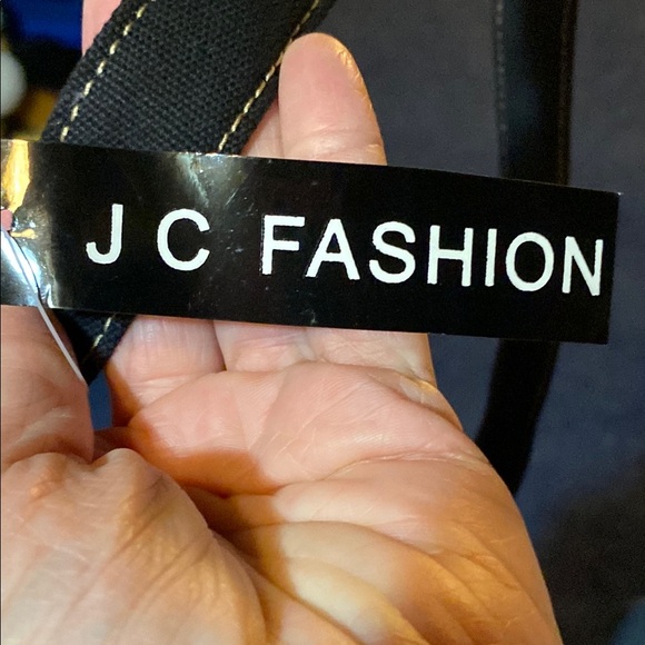 Black Shoulder Bag white stitching - Picture 9 of 9